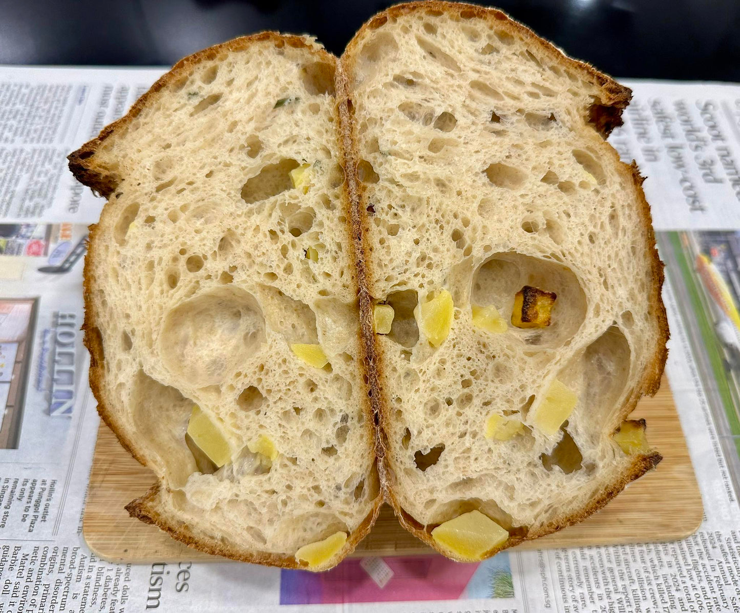 Roasted potatoes & rosemary sourdough | Pumpkin loaf topped with parmigiano reggiano (7 Mar)